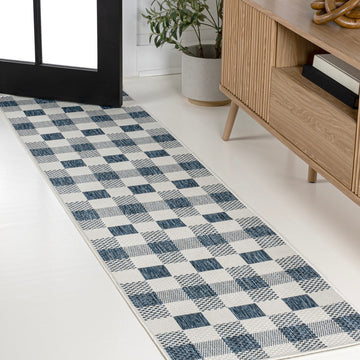 Darcy Traditional Geometric Bold Gingham Area Rug